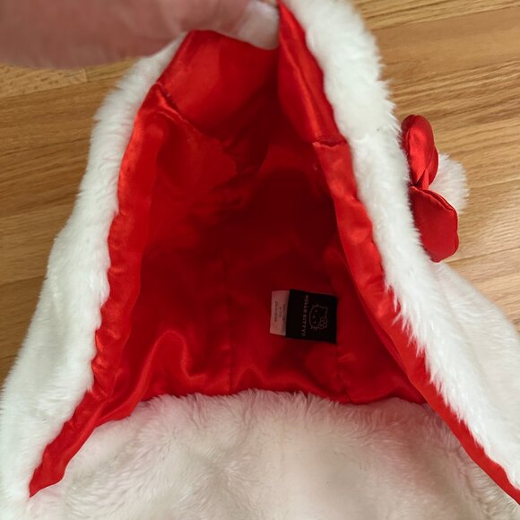 Hello Kitty Adult Hooded Wrap Scarf with Mittens - Picture 4 of 13